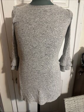 Iz Byer Heather Gray Ruffle-Sleeve Knit Dress